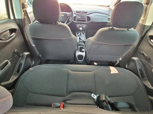 Imagem 8 de 10 de Chevrolet Onix 1.4 Mpfi Lt 8v Flex 4p Manual