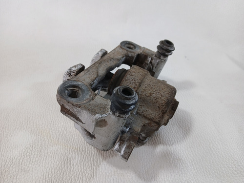 Caliper Trasero Derecho Nissan Altima 2002-2006 (Usado)