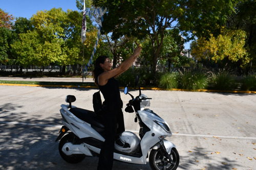 Moto Electrica Sunra Hawk Grafeno