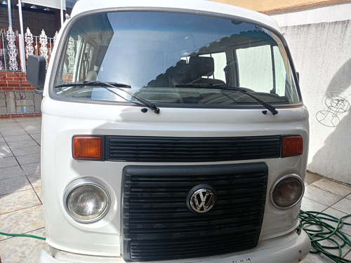 Volkswagen Kombi 1.4 Escolar Total Flex 3p