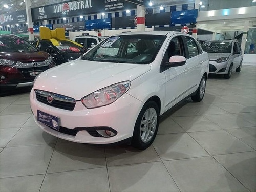 Imagem 1 de 8 de Fiat Grand Siena 1.6 Essence Dual(reprovado) 2013