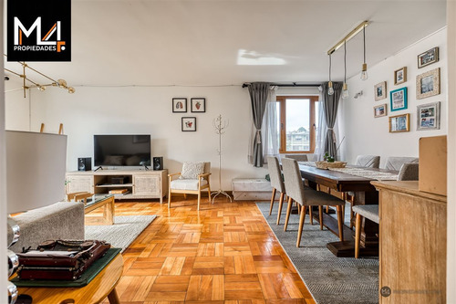 Departamento En Venta Duplex De 3 Dorm. En Providencia