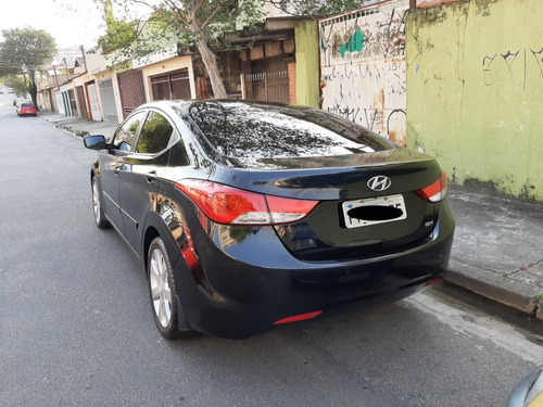 Hyundai Elantra 2012