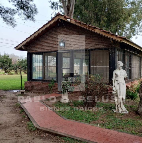 Quinta Con Quincho Y Piscina, Casa 4 Ambientes Y Casa De Caseros. Pontevedra, Merlo. Zona Oeste. Buenos Aires