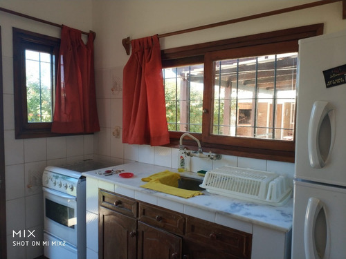 Imagen 12 de 20 de Excepcional! Chalet 3 Dormitorios Y Demás En Excelente Condiciones