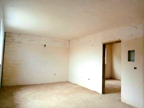 Imagen 4 de 9 de Century21 Inmoservi Vende Edificio Residencial En La Avenida Pichincha