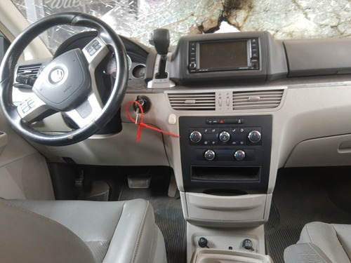 Volkswagen Routan 2010 6 Cil Aut. Solo X Partes Solo X Parte