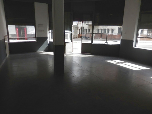 Alquiler Local Comercial Monoambiente Ciudad Vieja Braglia 0