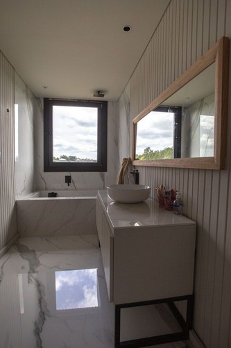 Casa De Diseño En Venta Pueblo Mio (ref: Bpv-8132)