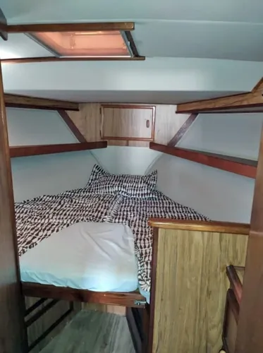 Yate Viking Cabin 43 Lv3197