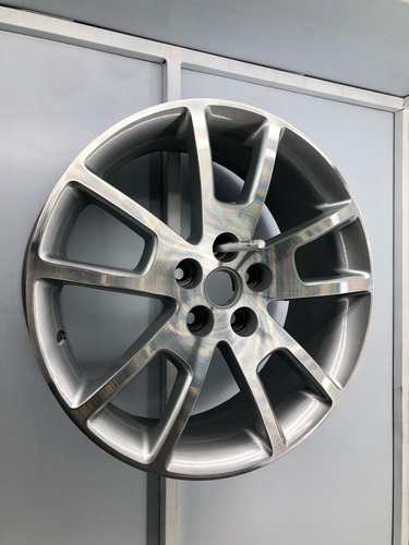 Rin 18 Original Chevrolet Malibu 2006, 2007, 2008 - 2012 Diamantado Powder Coating Silver Gloss (Usado)