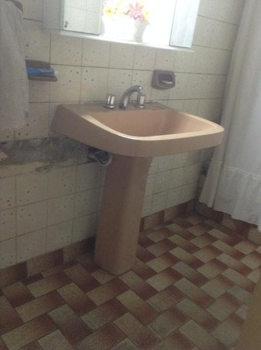 Imagen 7 de 13 de Casa De 3 Amb Con Pileta Y Quincho O Lugar De Guardado -venta -lanus Oeste