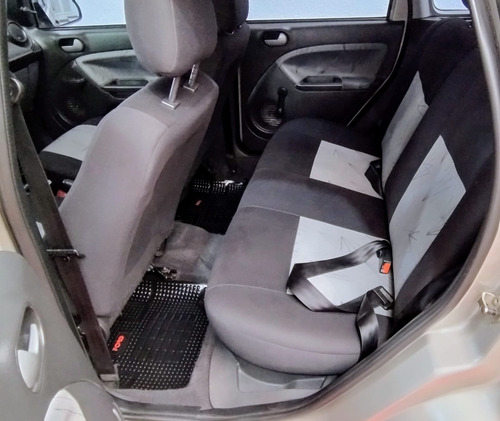 Ford Fiesta 1.6 Ambiente Mp3
