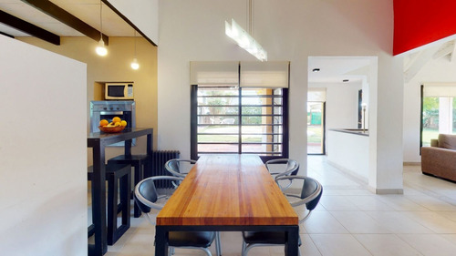 Imagen 9 de 18 de Casa Venta 4 Dormitorios. Villa Del Plata . Ensenada