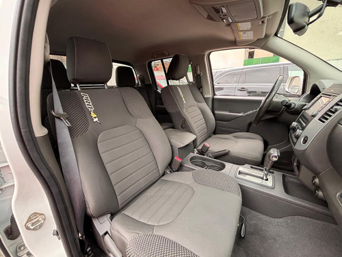 Nissan Frontier 4.0 Pro-4x V6 4x4 At