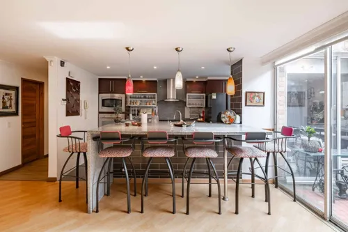 Apartamento En Venta En Chicó Navarra. Cod V22115