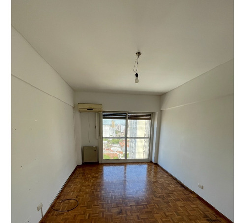Imagen 3 de 19 de Departamento 3 Amb En Alquiler