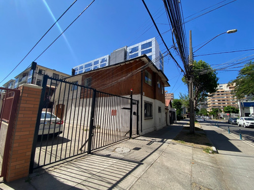 Casa Comercial, 1 Poniente, Entre 8 Y 7 Norte. Pasos De Todo