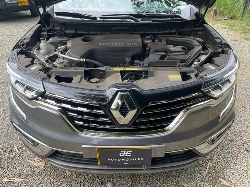 Renault Koleos 2.5 Intens 4X4 Bose