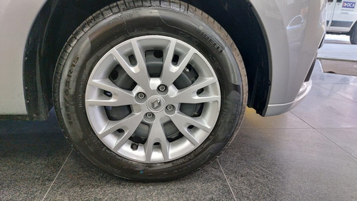 Imagen 18 de 21 de Renault Logan Life Zen Intense 1.6 Entrega Asegurada 0km #ev