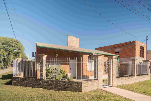 Imagen 2 de 30 de Casa En Venta De 3 Dormitorios En Santo Tome