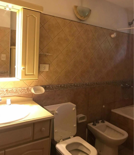 Imagen 10 de 16 de Venta De Casa En Campos De Echeverria- Canning