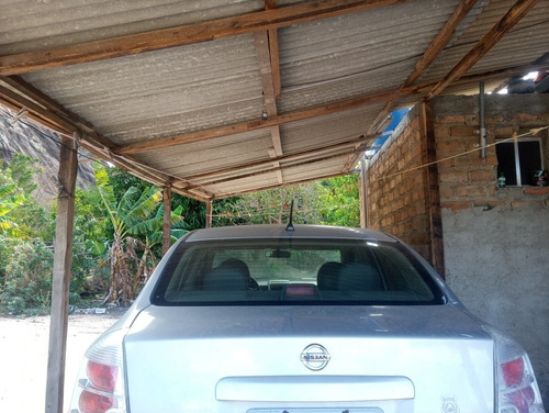 Imagem 2 de 3 de Nissan Sentra 2007 2.0 Sl Aut. 4p