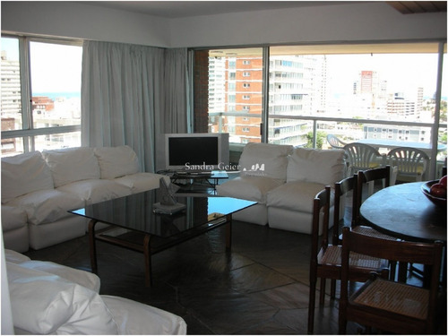 Apartamento En Punta Del Este Peninsula, 3 Dormitorios - Ref: 1348