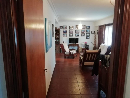 Imagen 3 de 22 de Chalet De 4 Ambientes En Ph. Complejo Con Parque