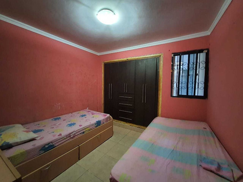 Imagen 14 de 22 de Apartamento En Alquiler En La Sagrada Familia Vanessa Suarez