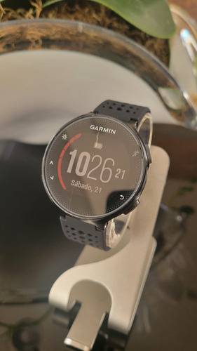 --- Garmin Forerunner 235 --- Preto (Usado)