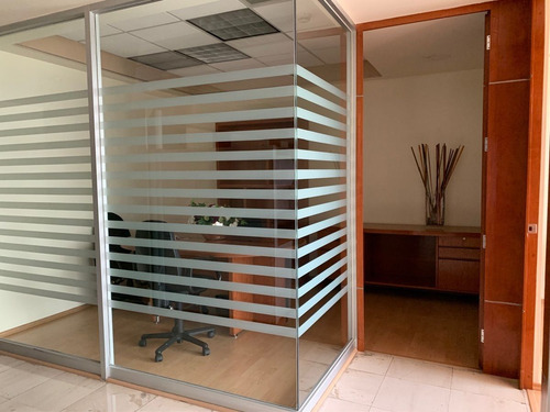 Oficinas En Torre Quadrata