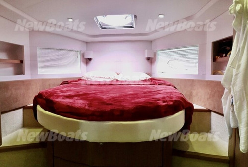 Imagem 12 de 15 de Lancha Beneteau Gt 49 Fly 2012 550 Horas Radar!!