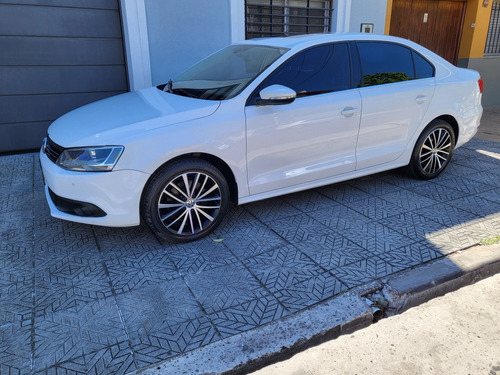 Volkswagen Vento 2.0 Sportline Tsi 200cv Bi-xenon Dsg