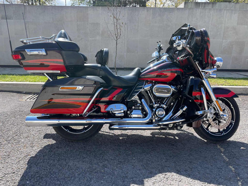 Imagen 5 de 15 de Harley Davidson Ultra Classic Cvo