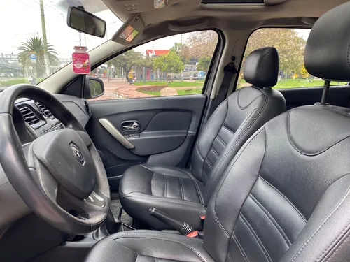 Renault Logan 1.6 Privilege / Intens