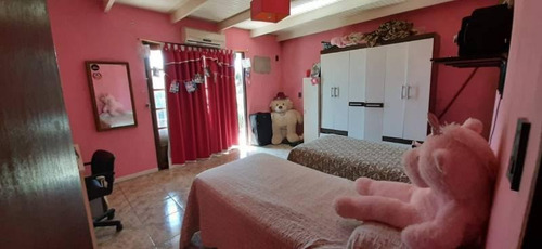 Imagen 7 de 10 de Venta Casa En Berazategui 5 Ambientes Con Patio, Parrilla Y Garage
