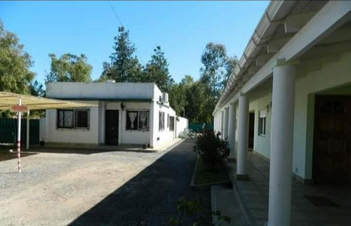 Edificio Comercial En Venta - 8 Dormitorios 7 Baños - Cochera - 1720mts2 - San Miguel Del Monte