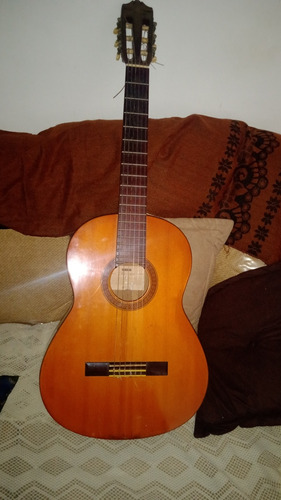 Guitarra Yamaha Acústica Modelo Cg 100