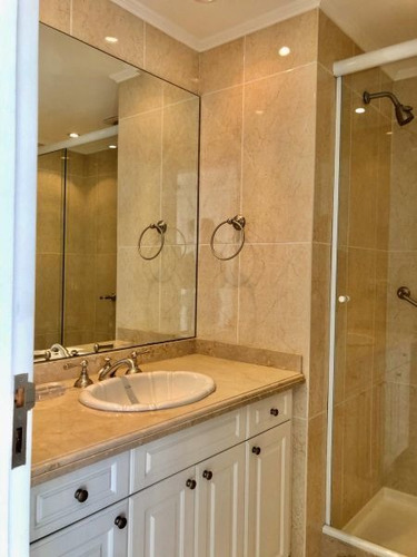 Apartamento En Alquiler Por Temporada De 3 Dormitorios En Playa Mansa