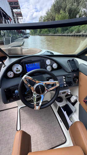 Quest 210 (2024) - Volvo 250 Hp (12hs)