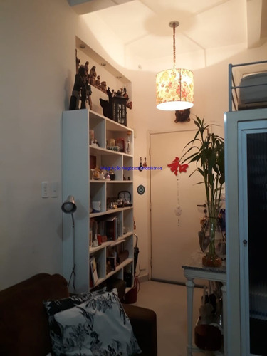 Imagem 8 de 15 de Apartamento 25m², 01 Dormitório E 01 Banheiro. Condomínio Com Portaria 24hrs. Excelente Localização. - 21081603 - 69958585