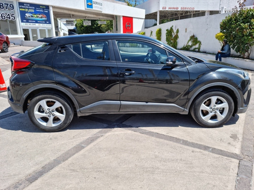 Imagen 3 de 14 de Toyota C-hr Base