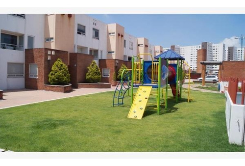 Aproveche Gran Oportunidad, Casa De Remate Bancario En Prol. Hidalgo 255, Manzanastitla, Cuajimalpa De Morelos-cdmx