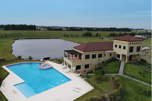 Imagen 4 de 10 de Venta De Lote Con Fondo A La Laguna, El Rebenque Canning