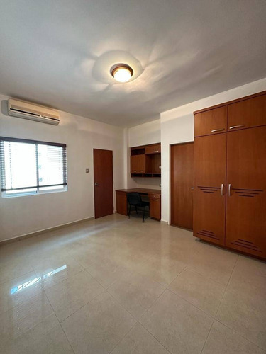 Imagen 12 de 21 de Apartamento En Alquiler En La Trigaleña Resd Aqualina Valencia 166611 Andres Peña
