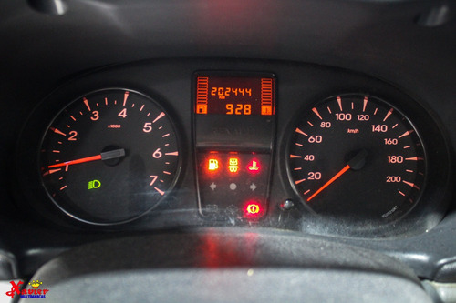 Renault Clio 1.0 16v 5p