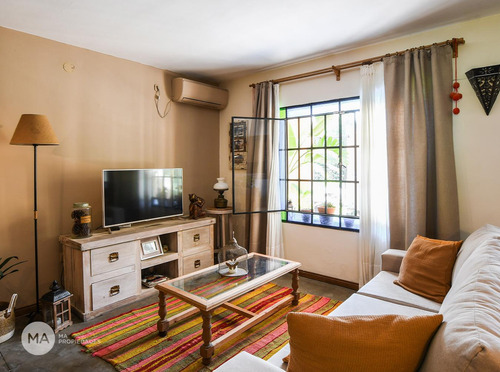Casa 1 Dormitorio-j.j Paso 8400-rosario Fisherton | Venta