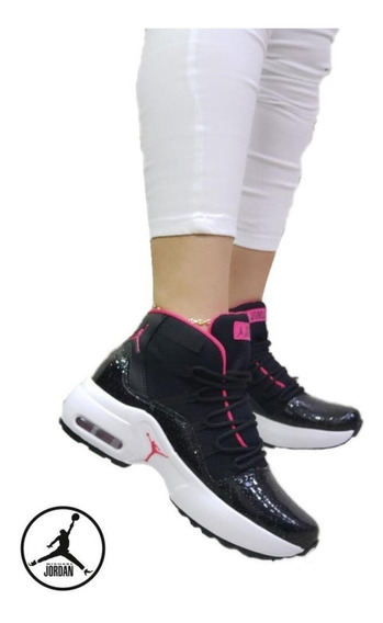 tenis jordan mujer negros