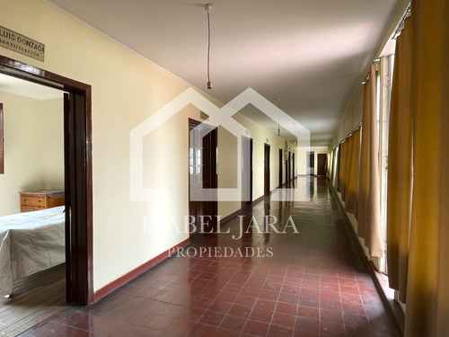 Formidable Monasterio Francés En Arriendo - Ñuñoa